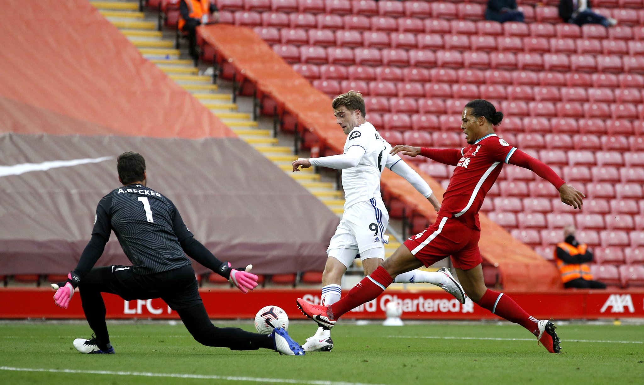 承諾讓其在 承諾讓其在