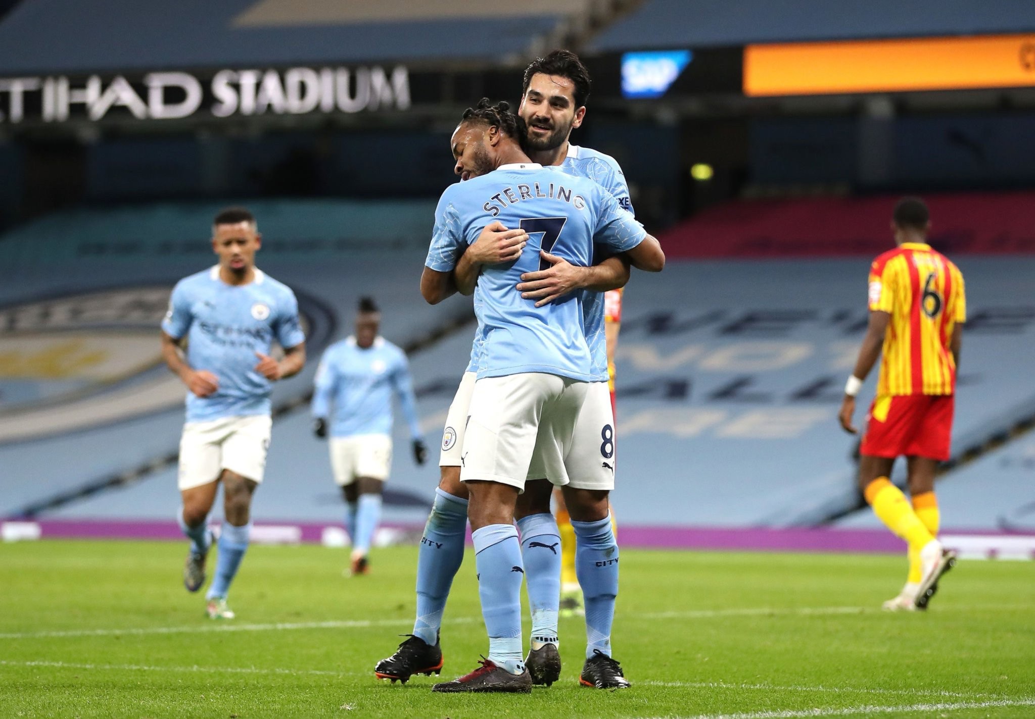 贝拉利面临 贝拉利面临