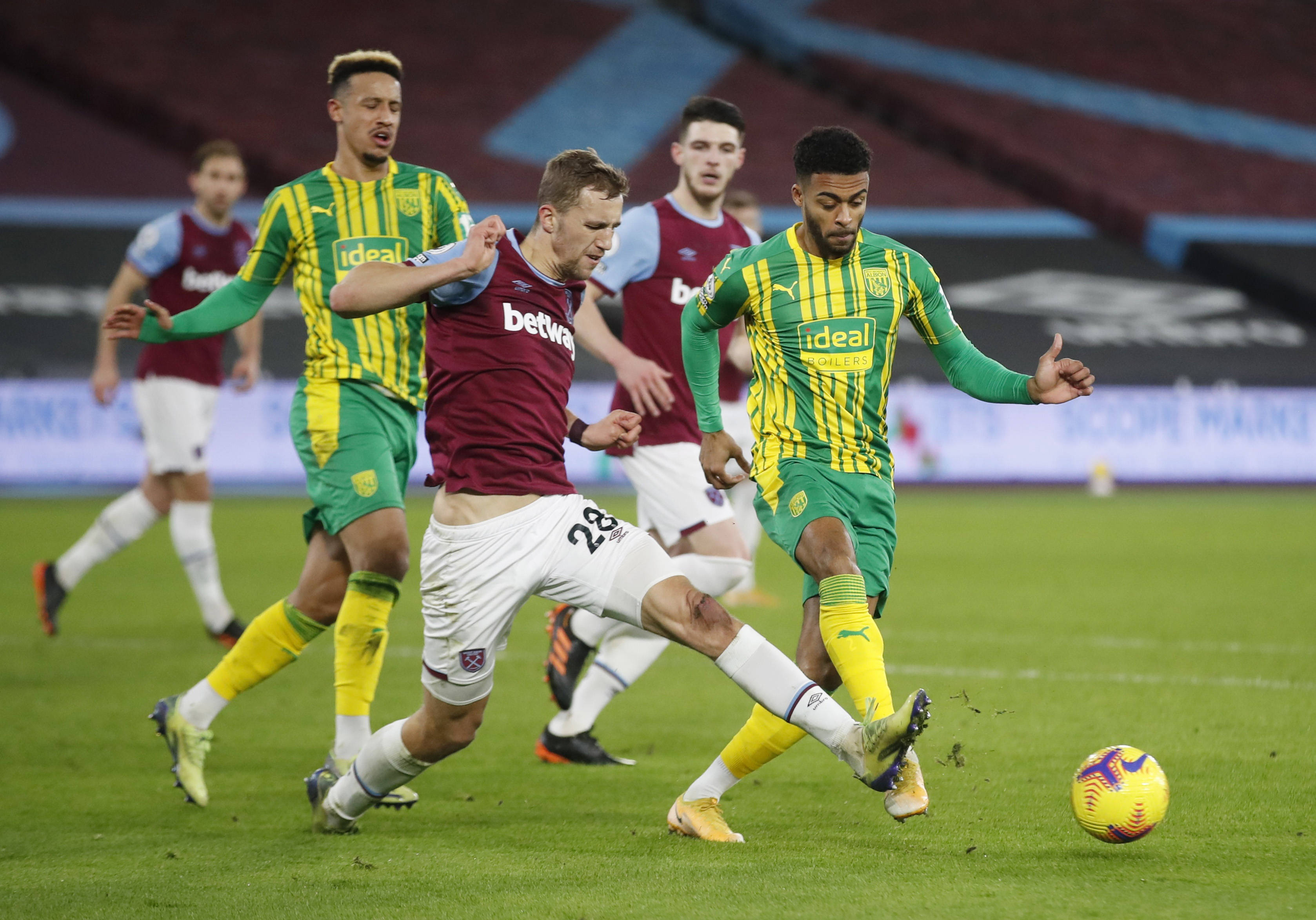 疑经历了巨 疑经历了巨